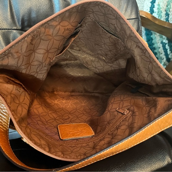 Fossil - Picture 2 of 6